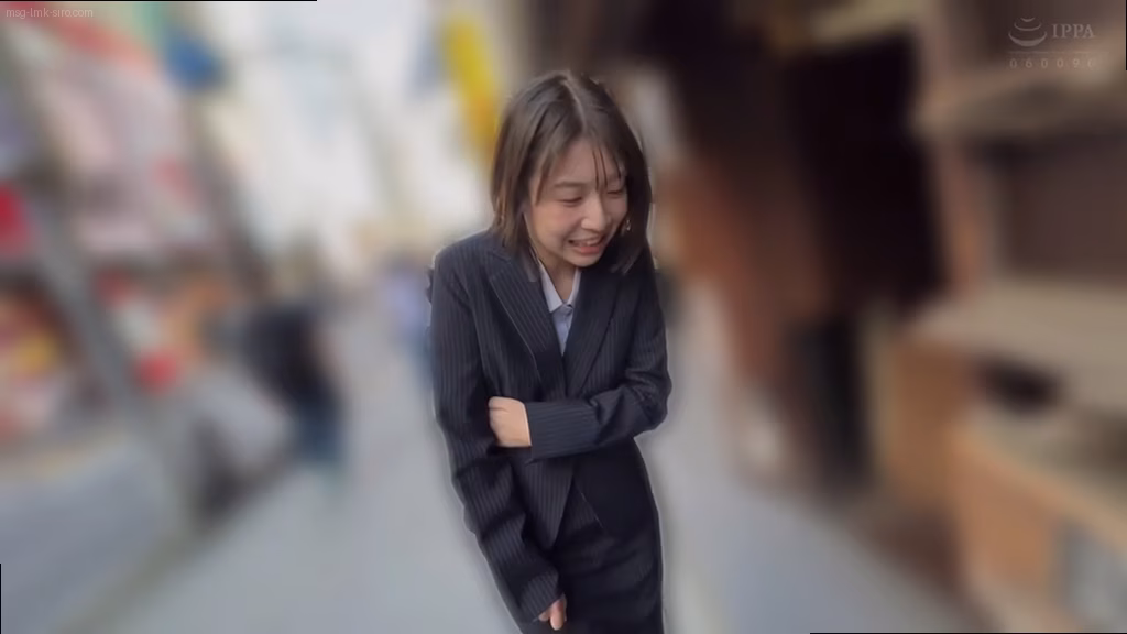 シーン1：赤いリモコンバイブで街中散歩 0