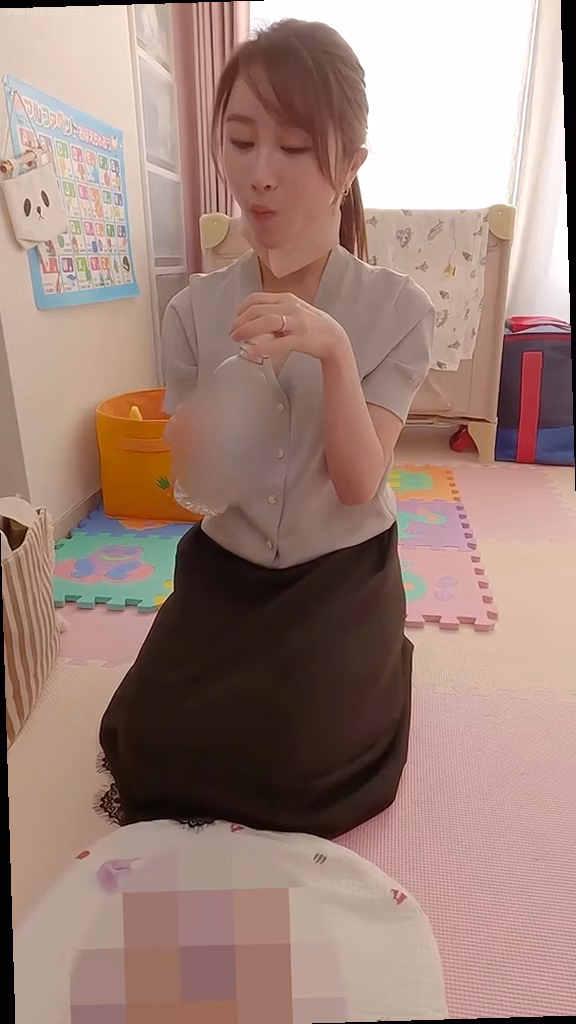 シーン2:母乳マッサージ開始 1
