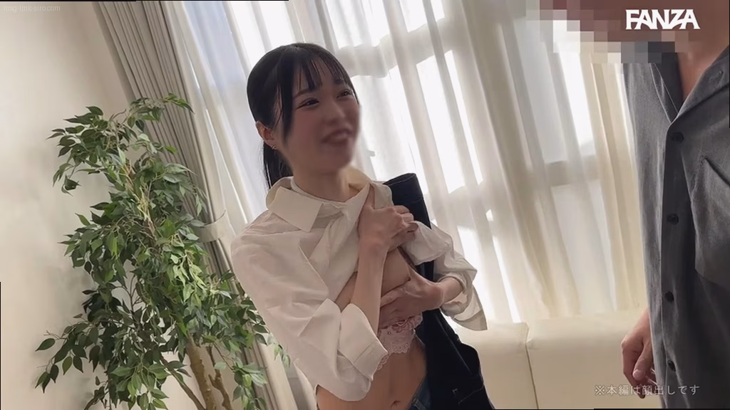 シーン1:カフェでの出会いとエッチなインタビュー 0