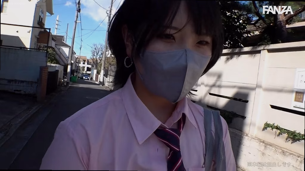シーン1:冷たい制服姿の美少女 1